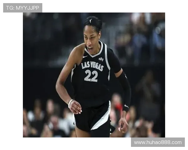 阿贾创WNBA历史新纪录连续比赛至少得25分3断3帽令人惊叹